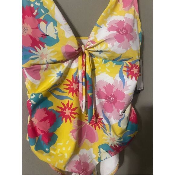 Nicole Miller Women’s Size Medium One Piece Swimsuit Tropical Vibes Floral - Picture 5 of 10